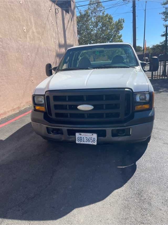 Chevrolet Silverado 1500 Image 1